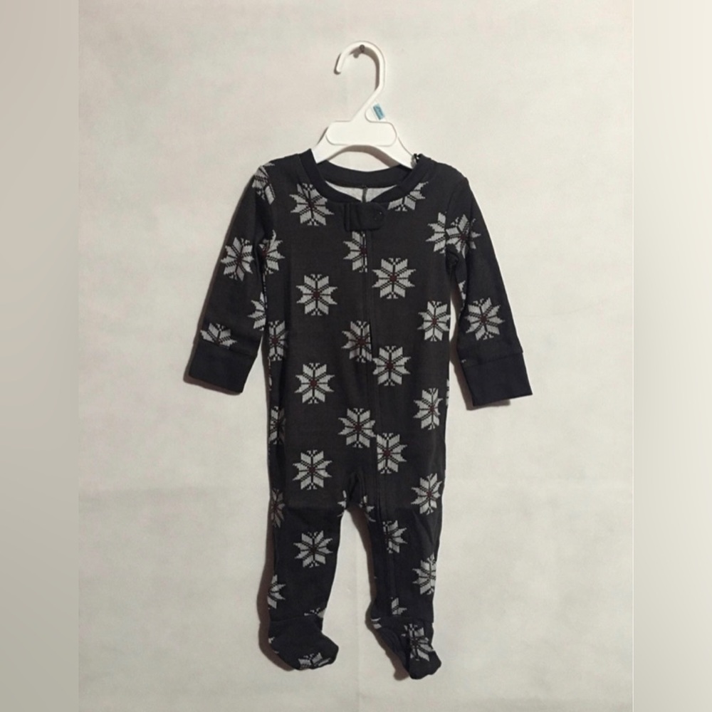 Hearth & Hand Baby Pajamas Size 3-6M